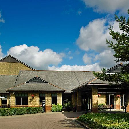Delta Hotels By Marriott Cheshunt Broxbourne Exteriör bild