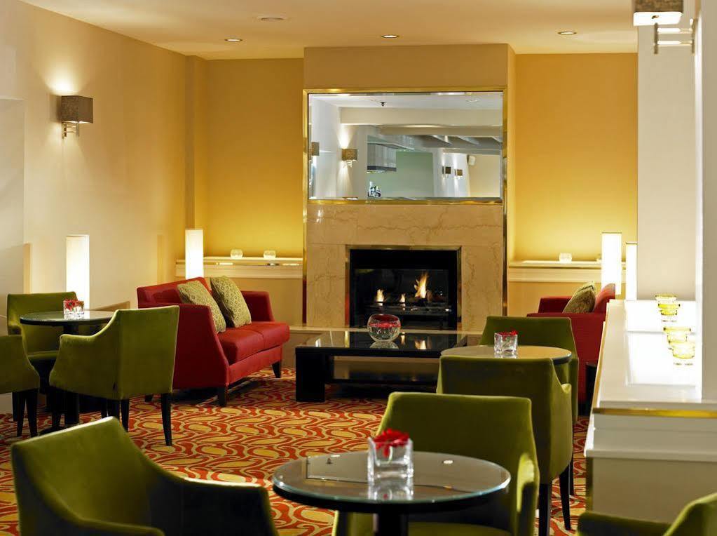 Delta Hotels By Marriott Cheshunt Broxbourne Exteriör bild